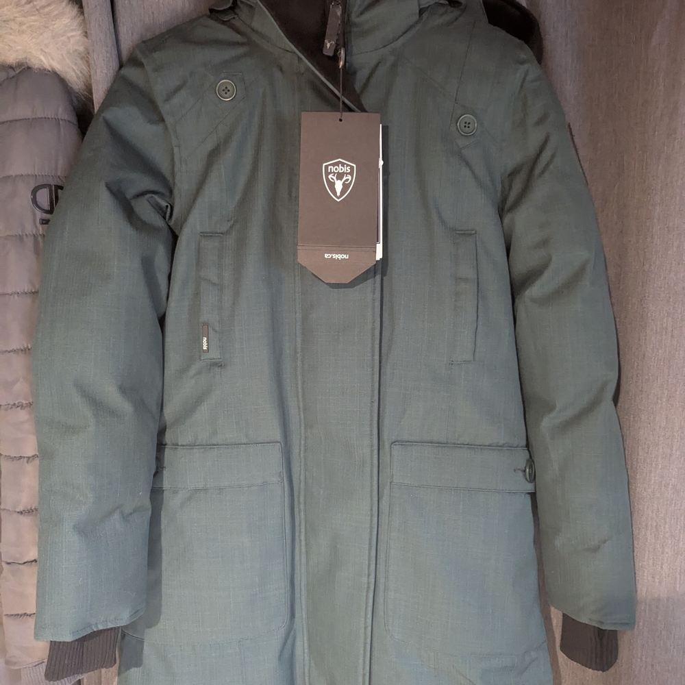 Ski & Snow Jacket in Green with Insulation and Hood